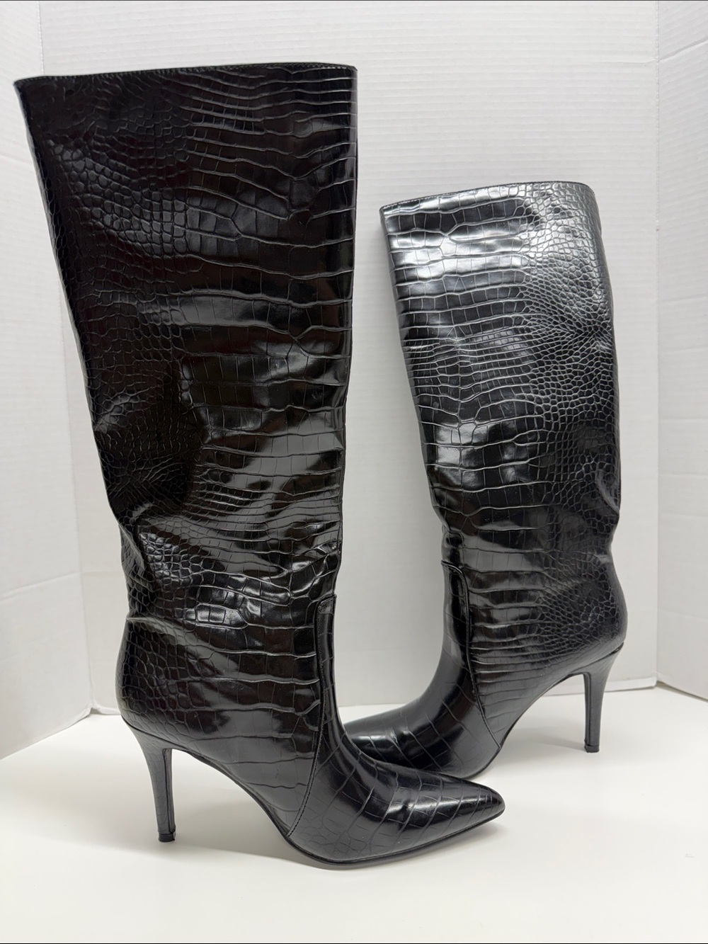 F21 High Heeled Boots Knee High Faux Leather Croc Embossed Heeled Boot Black 8
